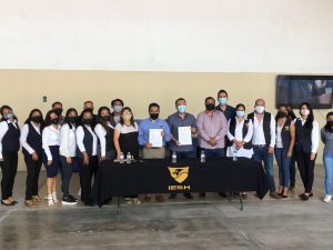 firma de convenio con el Instituto Educativo Stephen Hawking